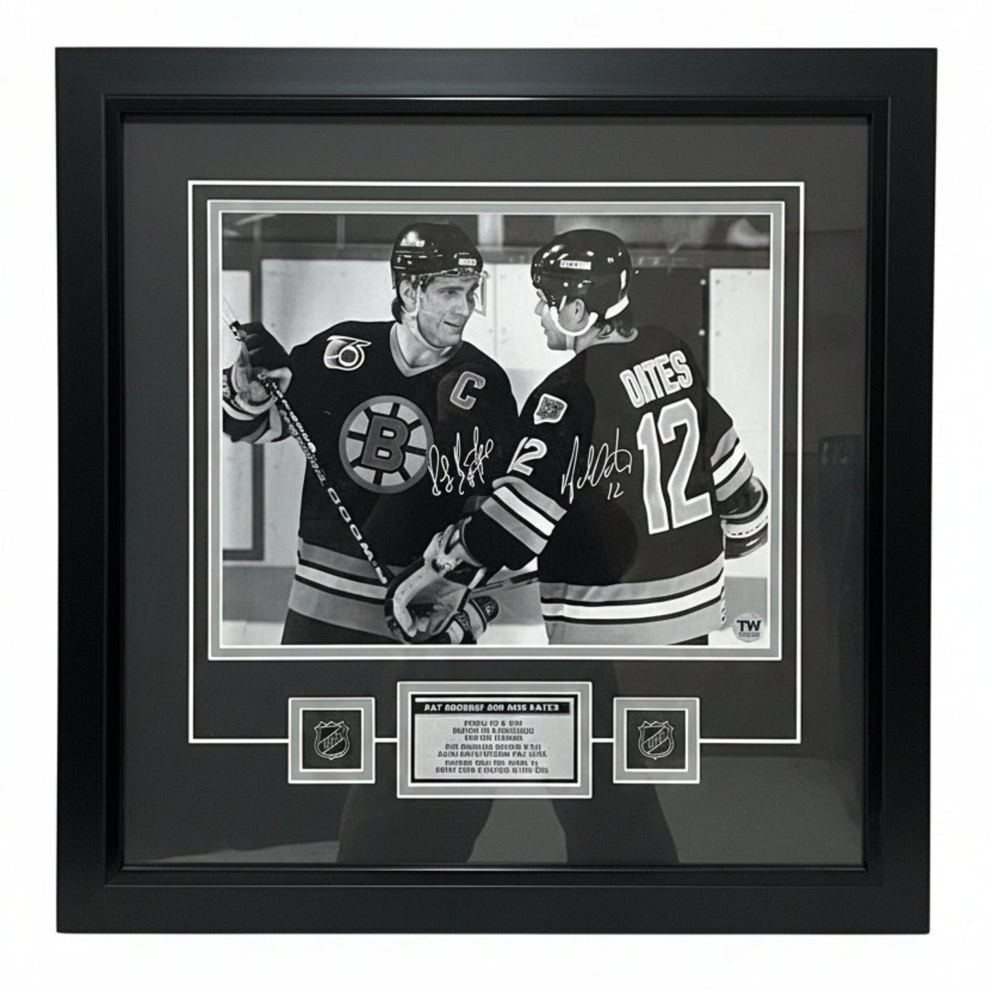 Photo encadrée double autographe Bruins de Boston – Ray Bourque #77 & Adam Oates #12