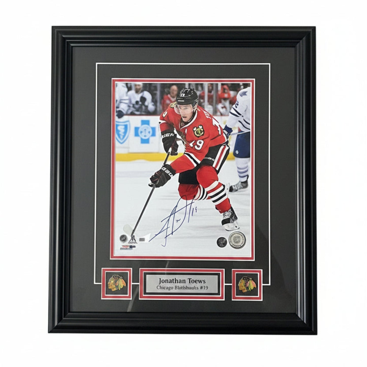 Photo encadrée autographiée Blackhawks de Chicago – Jonathan Toews #19