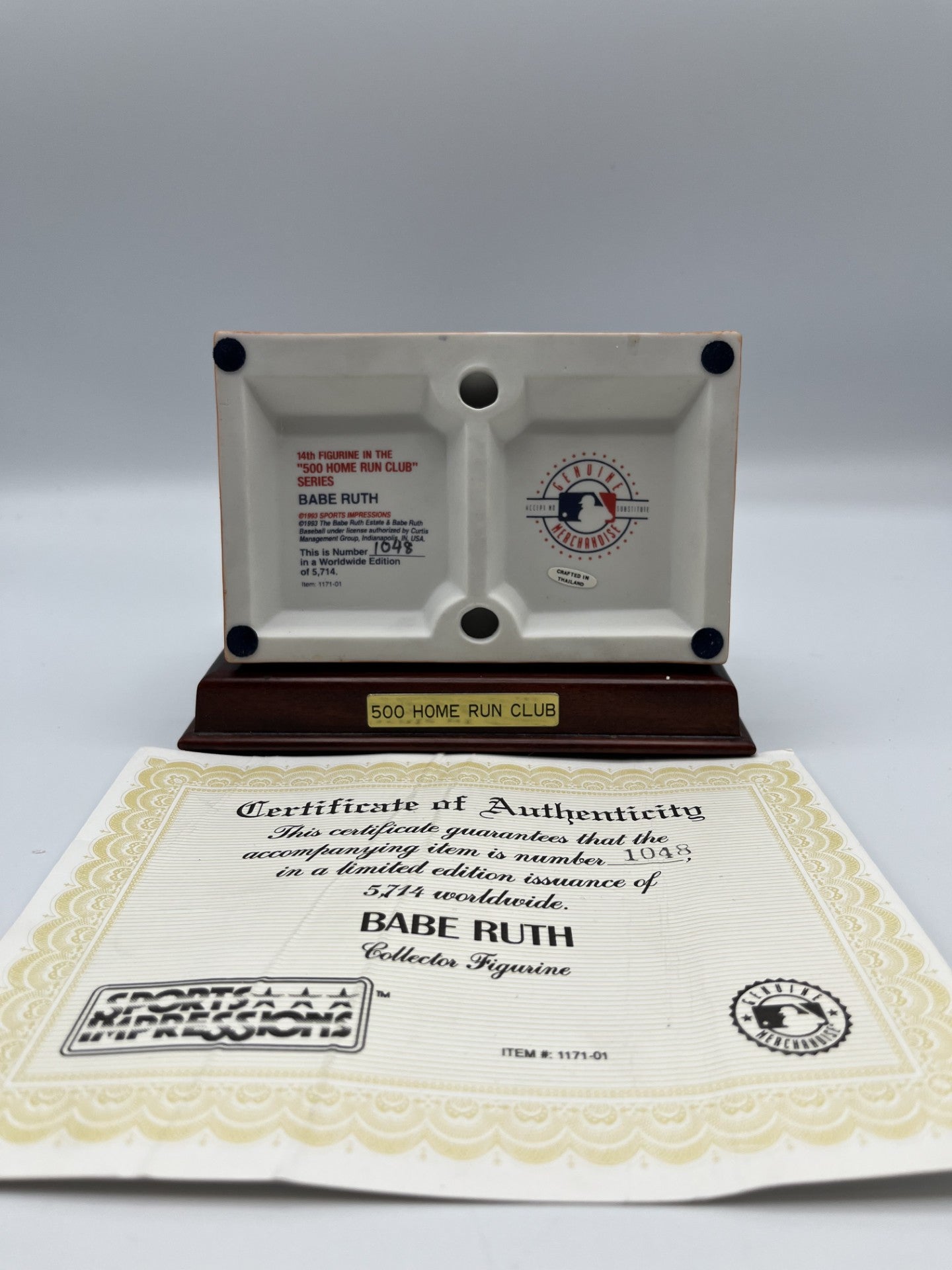 Figurine autographiée Babe Ruth certificat