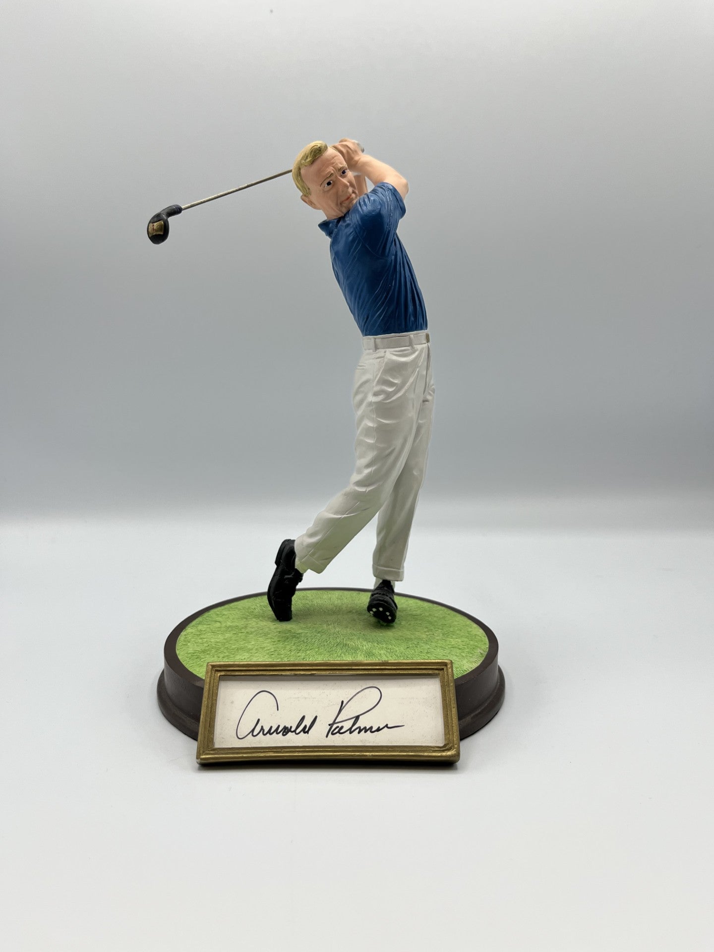 Figurine autographiée Arnold Palmer – mémorabilia golf certifié authentique | ESPACE B.R