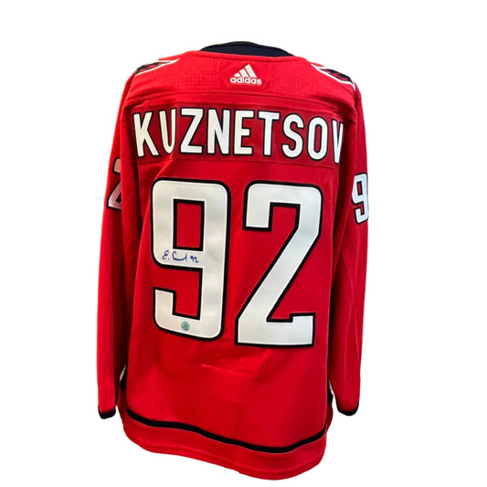 Chandail autographié Washington Capitals – Evgeny Kuznetsov #92 | Réplique Adidas T52