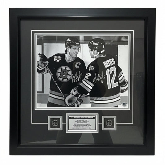Photo encadrée double autographe Bruins de Boston – Ray Bourque #77 & Adam Oates #12