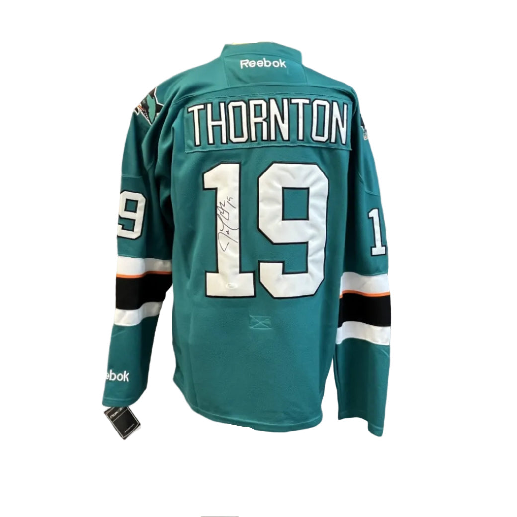 Chandail autographié San Jose Sharks – Joe Thornton #19